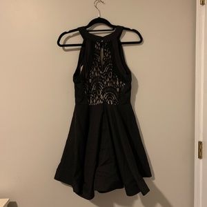 Windsor Sz large Little Black Lace A Line Dress w/ lace detail. VEUC.
